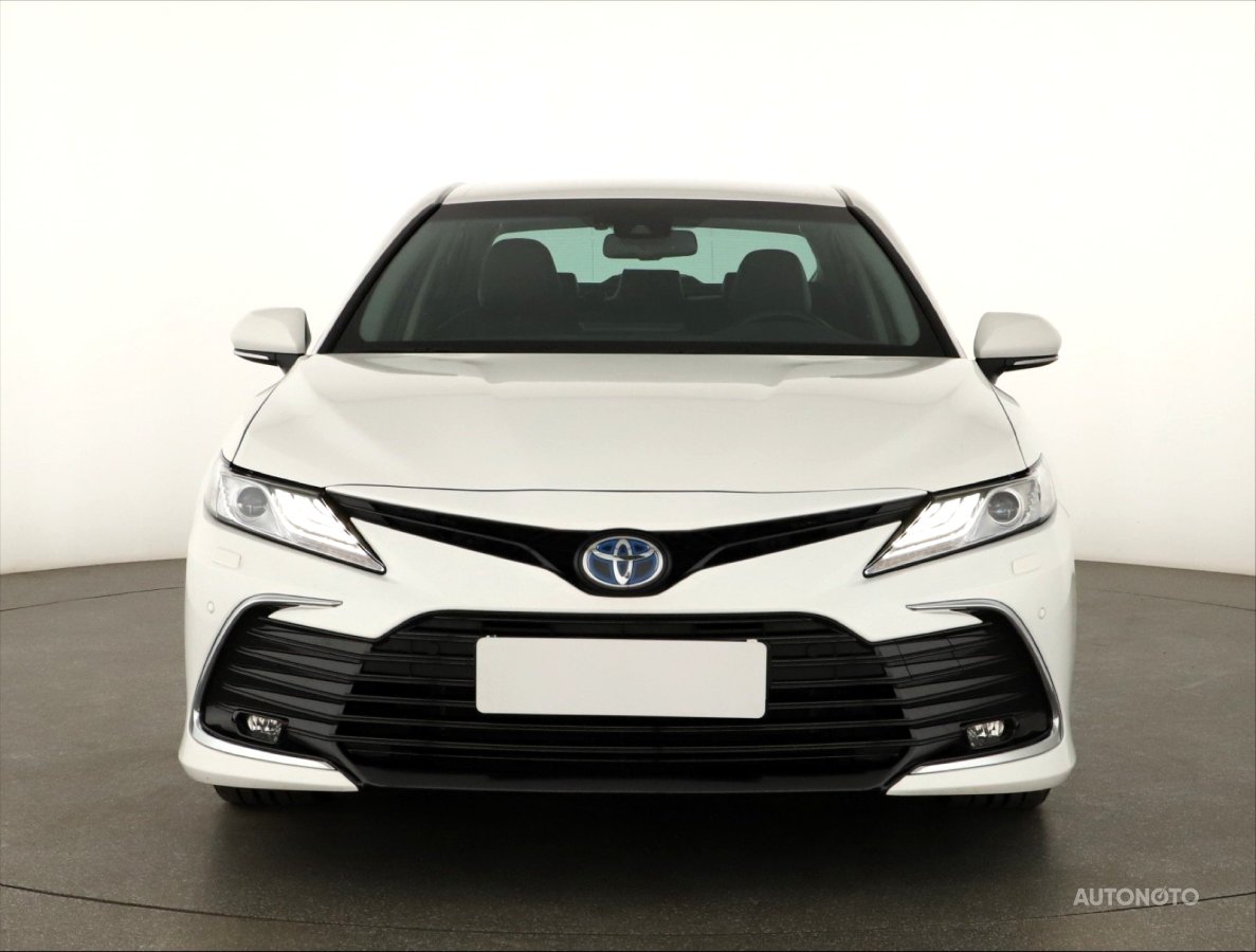 Toyota Camry, 2023 - pohled č. 2