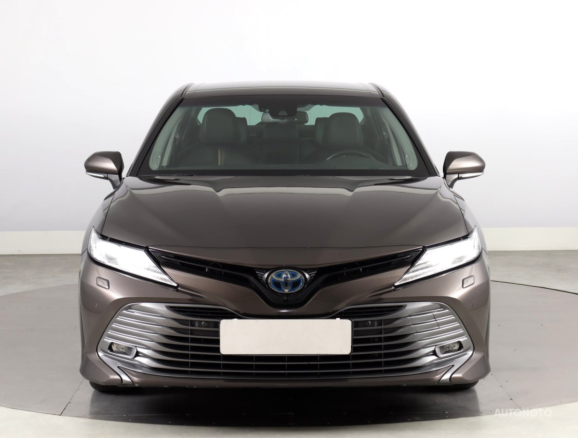 Toyota Camry, 2020 - pohled č. 2