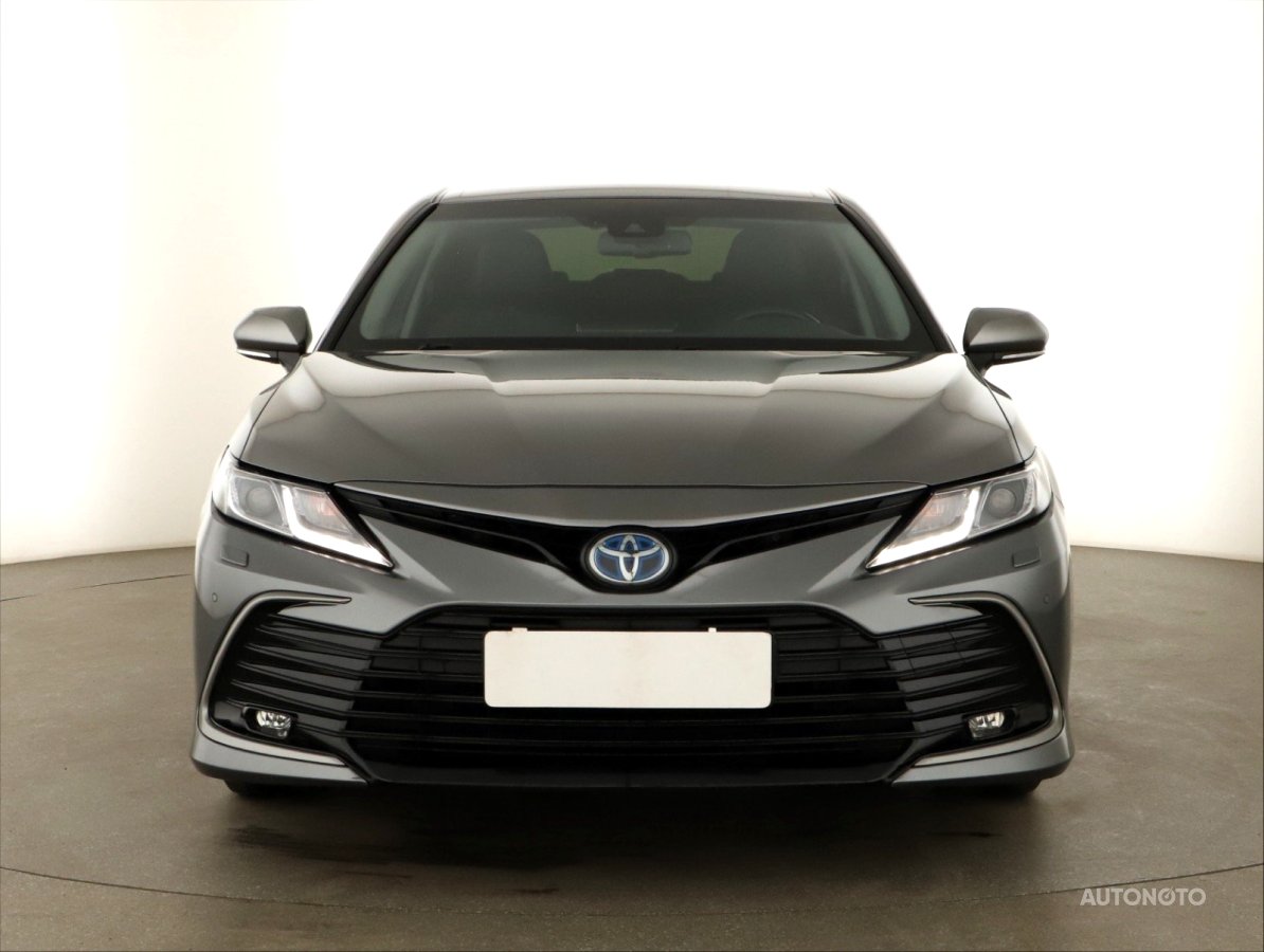 Toyota Camry, 2021 - pohled č. 2