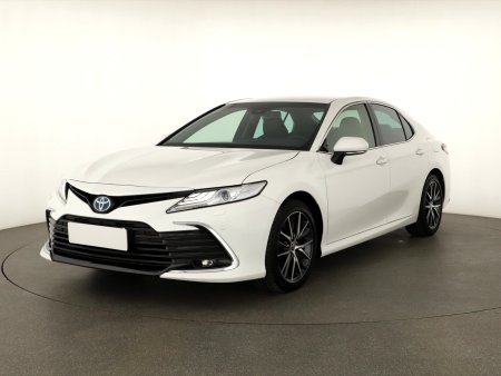 Toyota Camry, 2023 - pohled č. 3