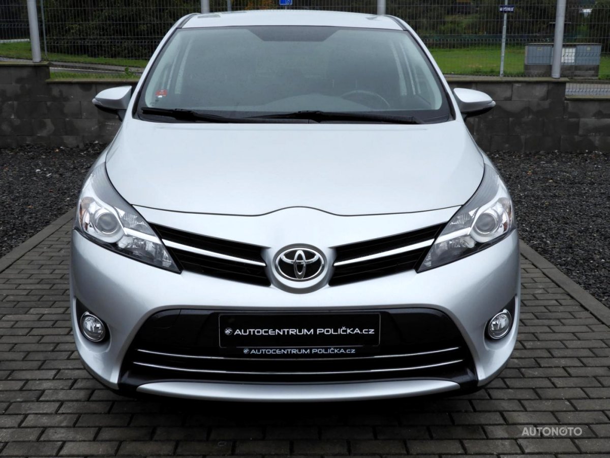 Toyota Corolla Verso, 2015 - pohled č. 3