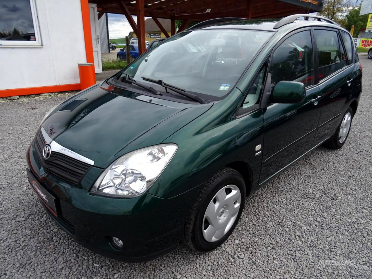 Toyota Corolla Verso, 2003 - pohled č. 2