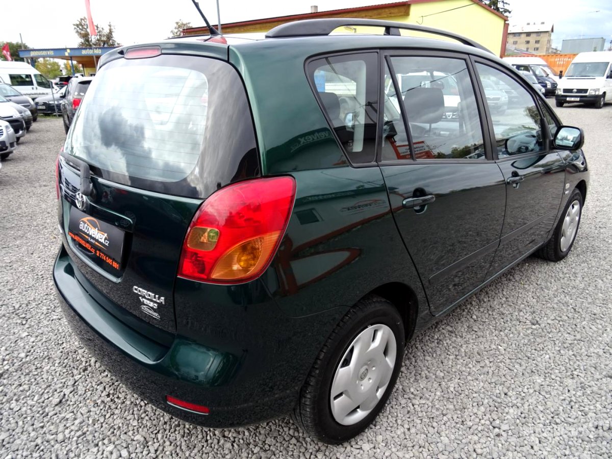 Toyota Corolla Verso, 2003 - pohled č. 3