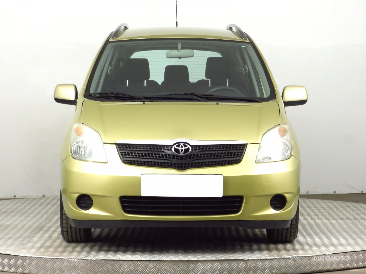 Toyota Corolla Verso, 2002 - pohled č. 2