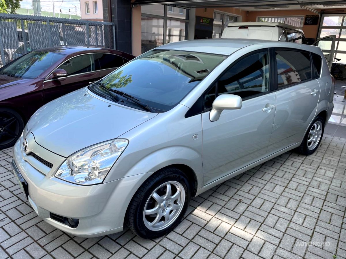 Toyota Corolla Verso, 2006 - pohled č. 3