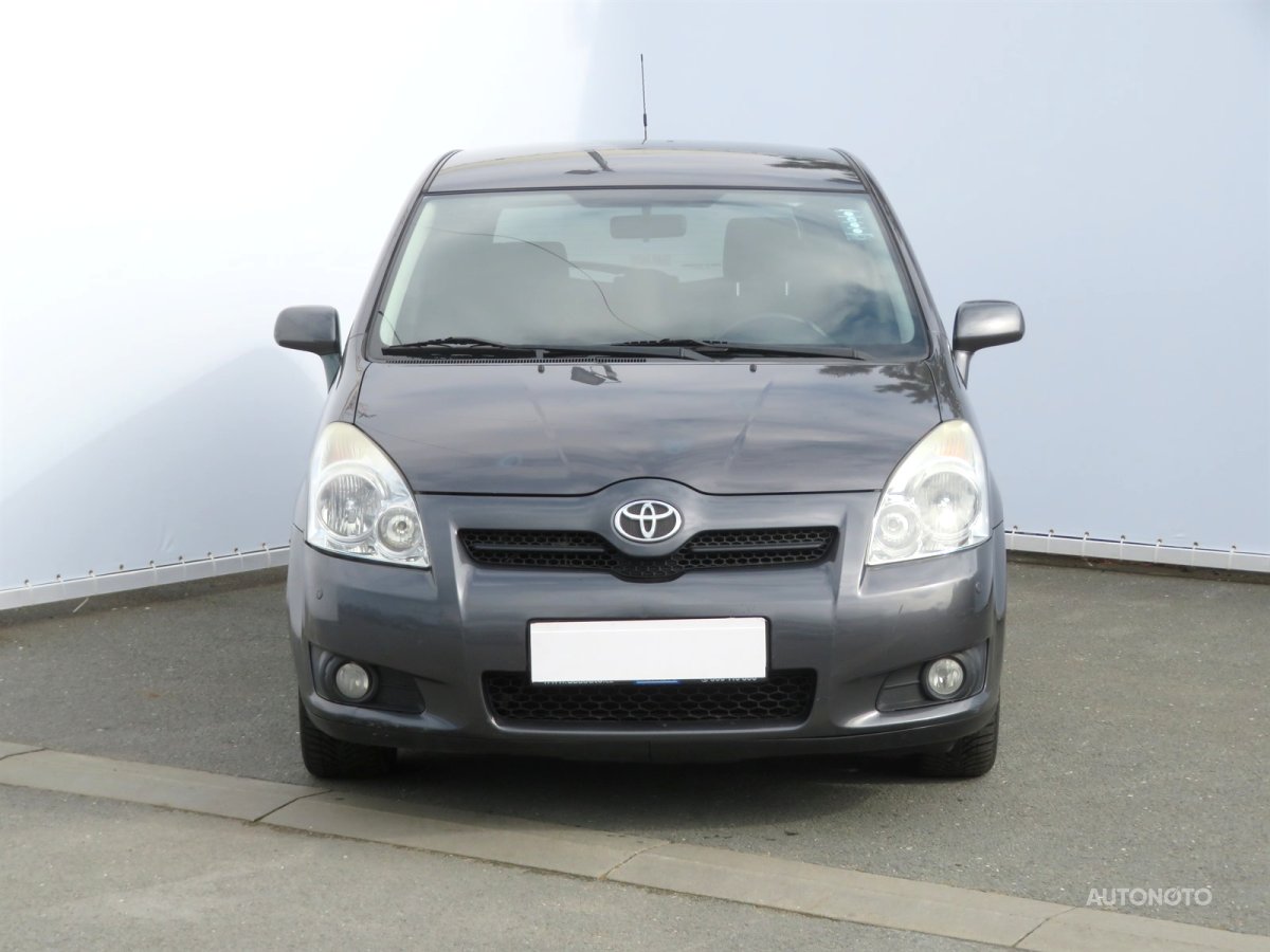 Toyota Corolla Verso, 2008 - pohled č. 2