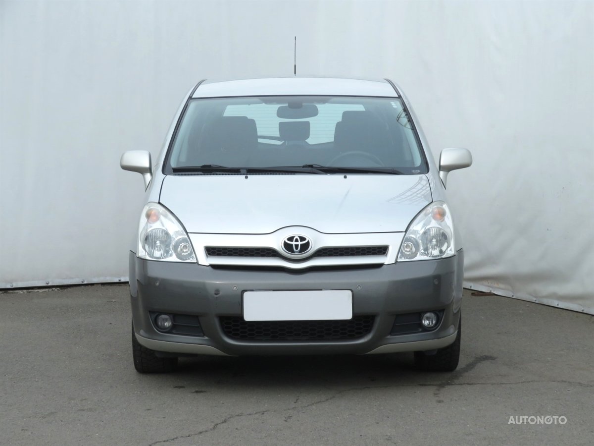 Toyota Corolla Verso, 2006 - pohled č. 2