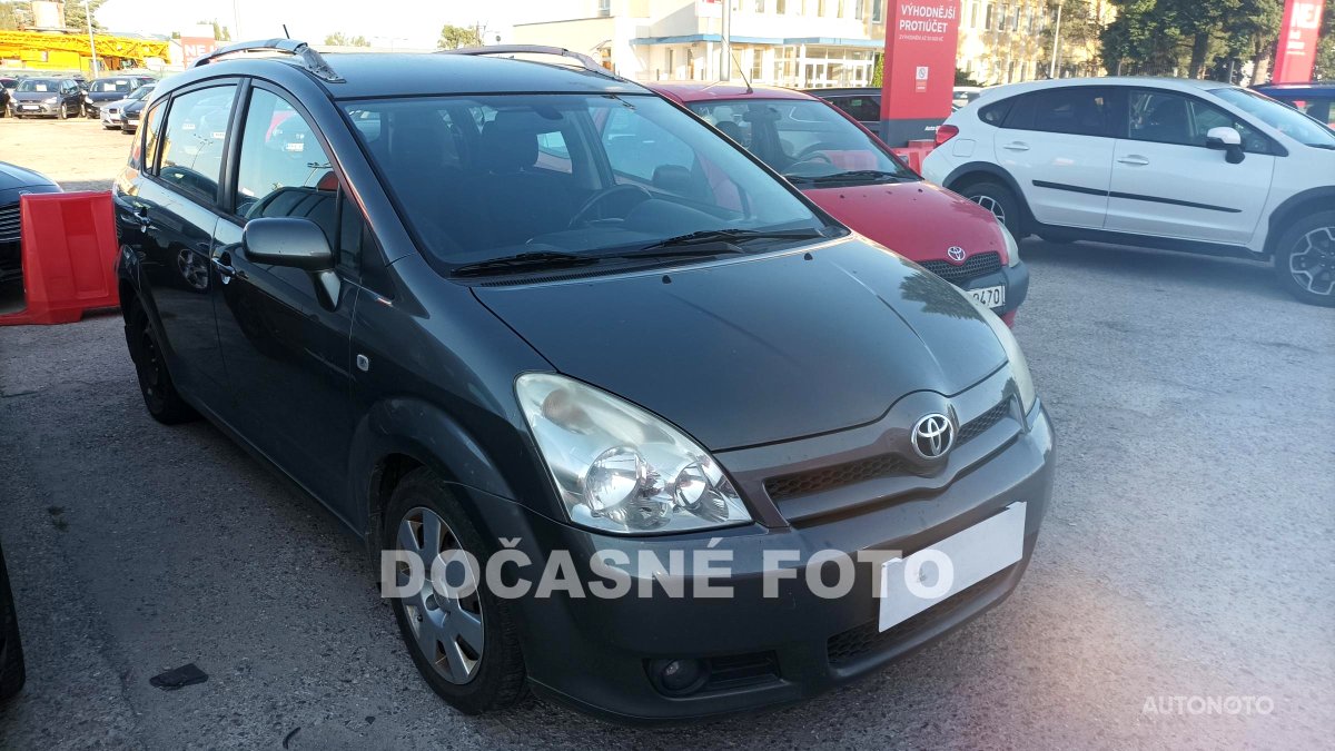 Toyota Corolla Verso, 2006 - pohled č. 3