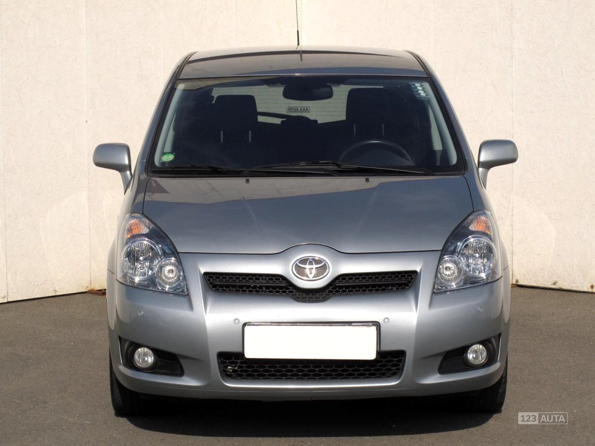 Toyota Corolla Verso, 2009 - pohled č. 2