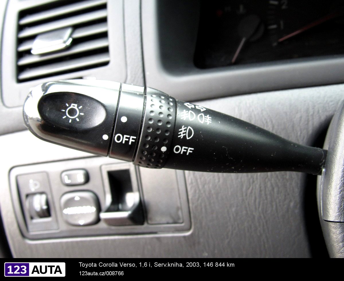 Toyota Corolla Verso, 2003 - pohled č. 20