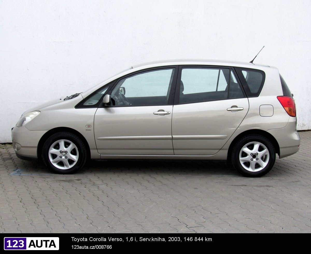 Toyota Corolla Verso, 2003 - pohled č. 8