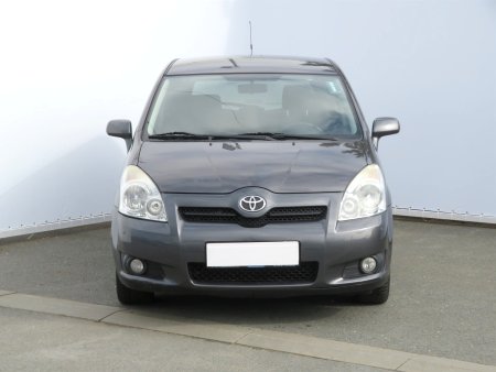 Toyota Corolla Verso, 2008 - pohled č. 2