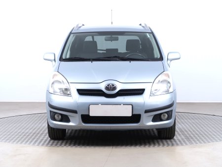 Toyota Corolla Verso, 2008 - pohled č. 2