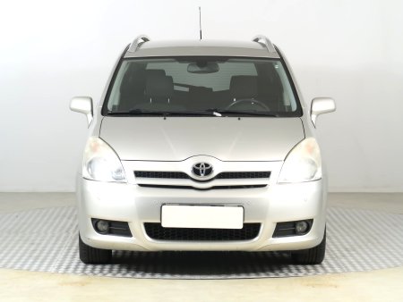 Toyota Corolla Verso, 2007 - pohled č. 2