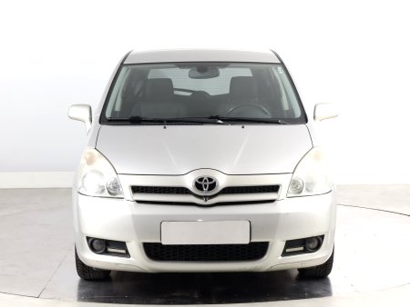 Toyota Corolla Verso, 2006 - pohled č. 2