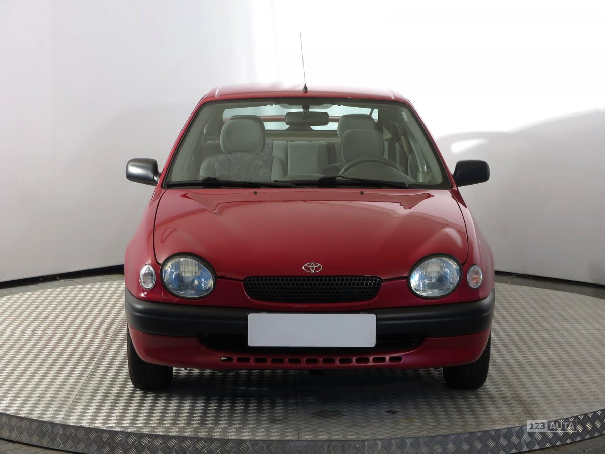 Toyota Corolla, 1999 - pohled č. 2