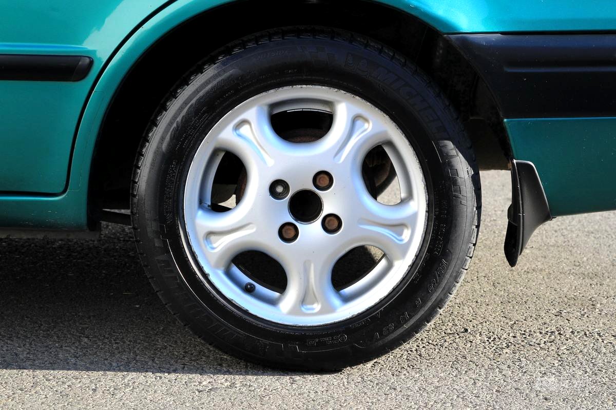 Toyota Corolla, 1999 - pohled č. 11