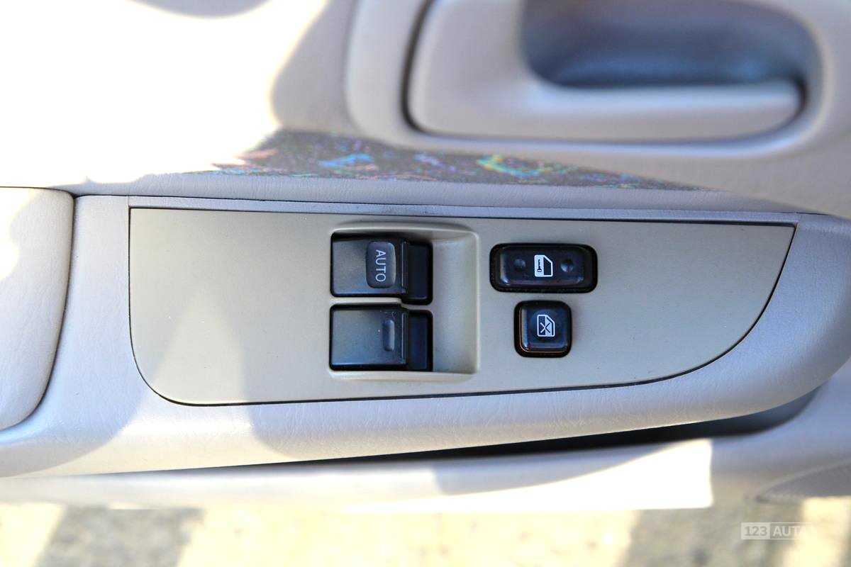 Toyota Corolla, 1999 - pohled č. 19