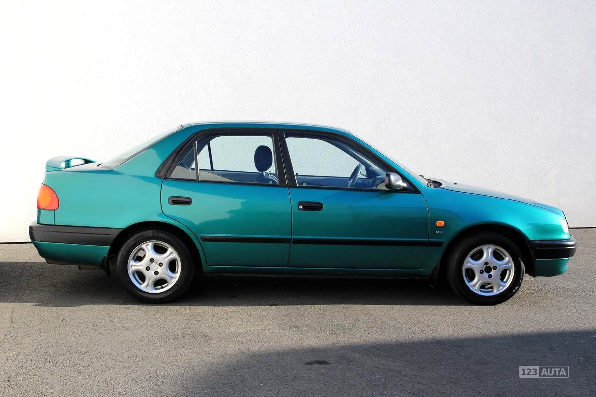 Toyota Corolla, 1999 - pohled č. 4