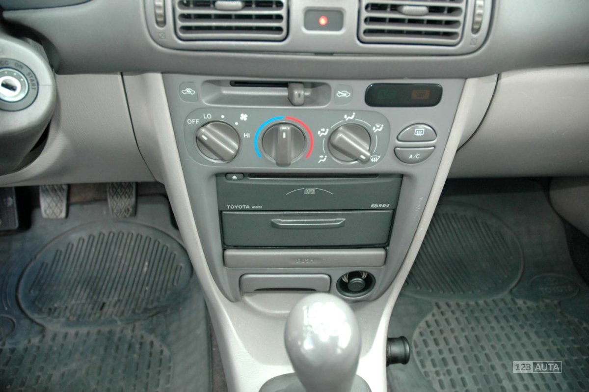 Toyota Corolla, 2001 - pohled č. 15