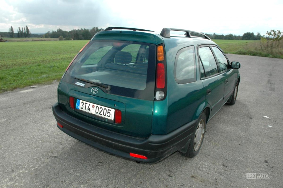 Toyota Corolla, 2001 - pohled č. 7