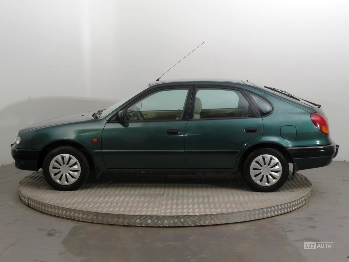 Toyota Corolla, 1999 - pohled č. 4