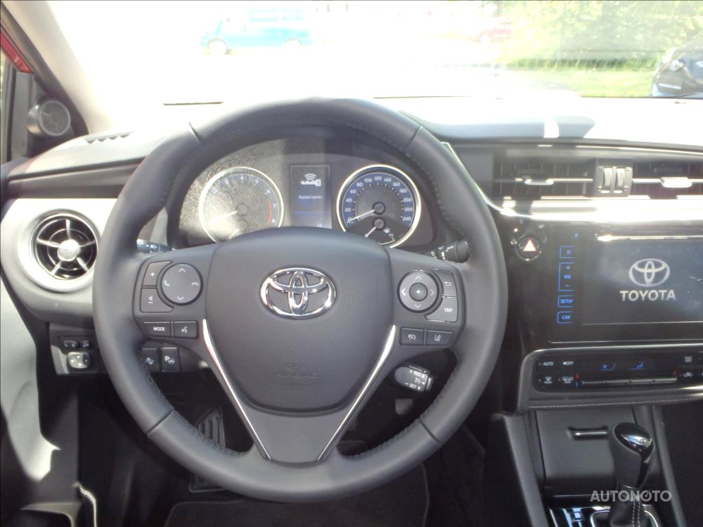 Toyota Corolla, 2018 - pohled č. 10