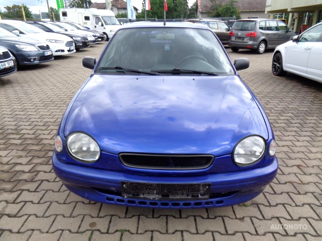 Toyota Corolla, 1999 - pohled č. 2