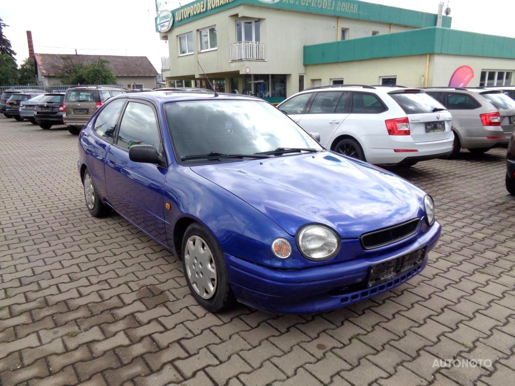 Toyota Corolla, 1999 - pohled č. 3