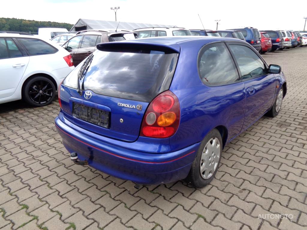 Toyota Corolla, 1999 - pohled č. 4