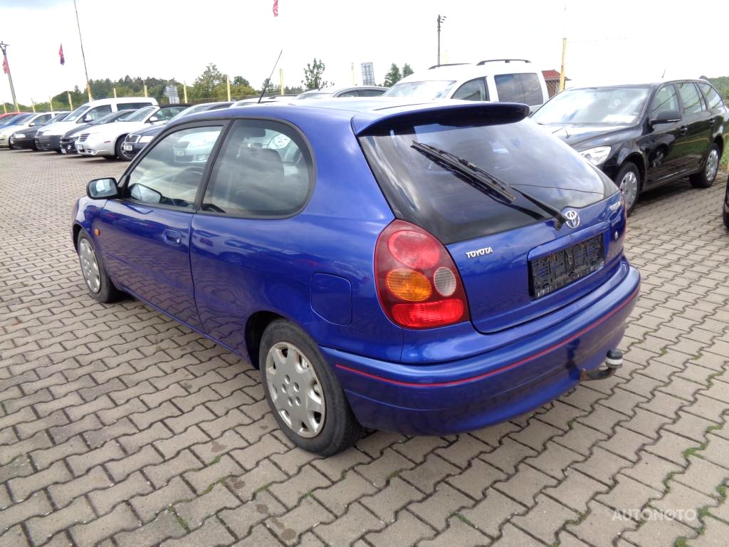 Toyota Corolla, 1999 - pohled č. 6