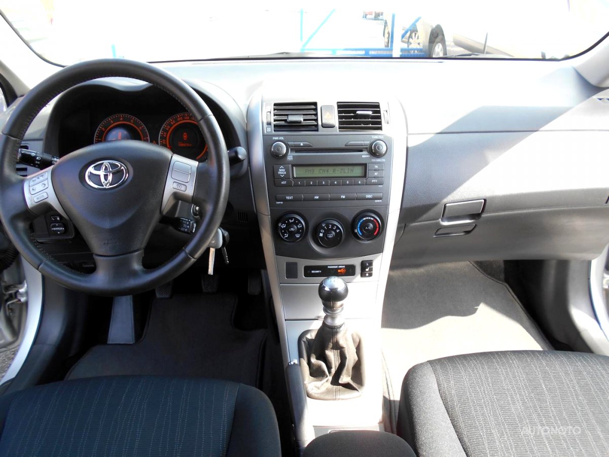Toyota Corolla, 2010 - pohled č. 9