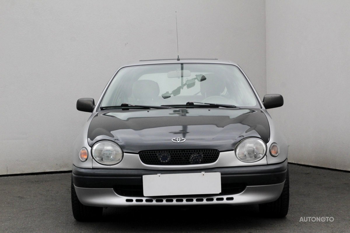 Toyota Corolla, 1998 - pohled č. 2