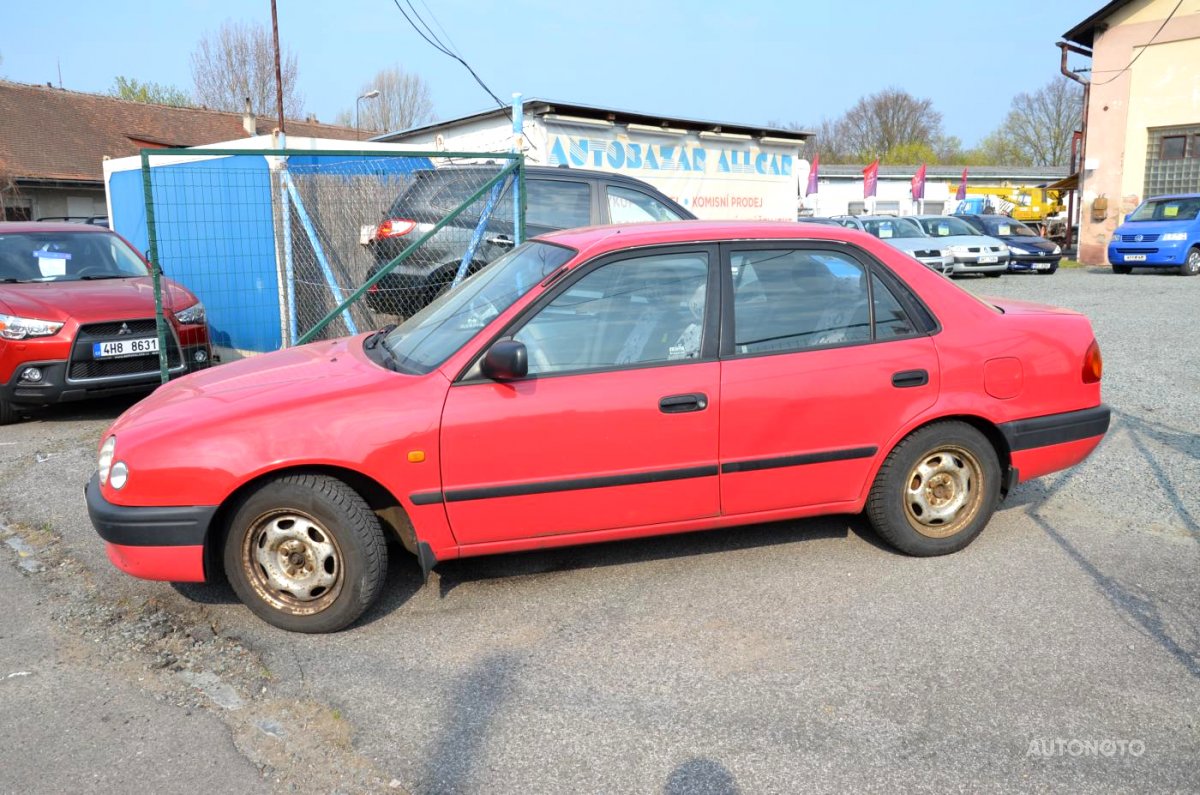 Toyota Corolla, 1998 - pohled č. 2