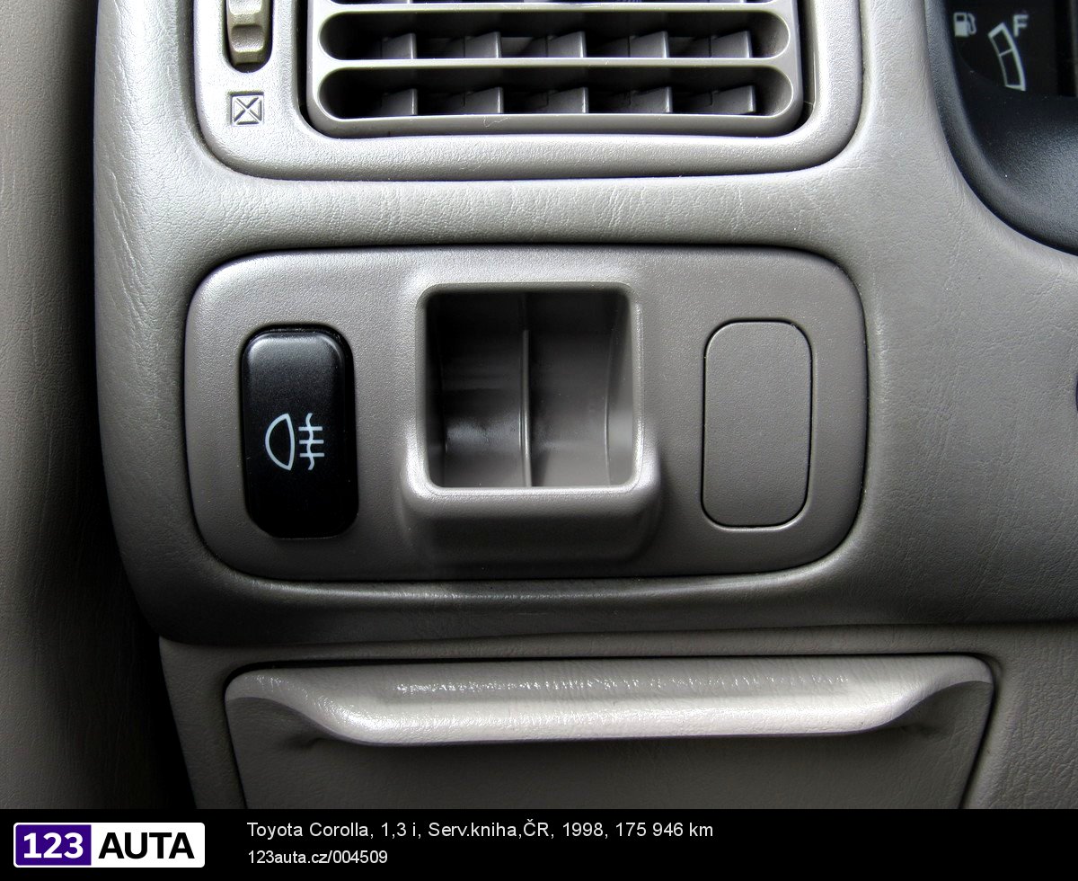 Toyota Corolla, 1998 - pohled č. 21