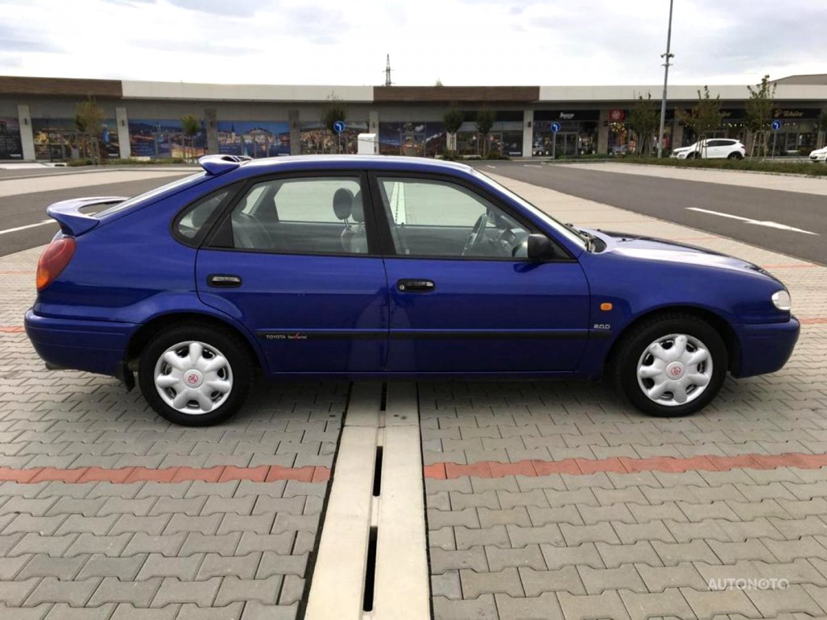 Toyota Corolla, 1998 - pohled č. 2