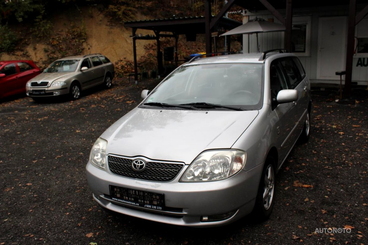 Toyota Corolla, 2002 - celkový pohled