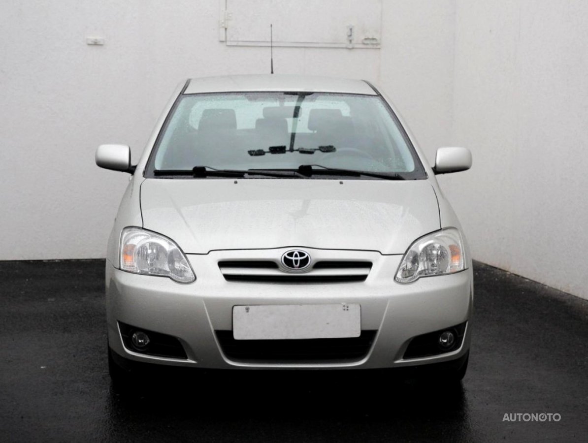 Toyota Corolla, 2003 - pohled č. 2