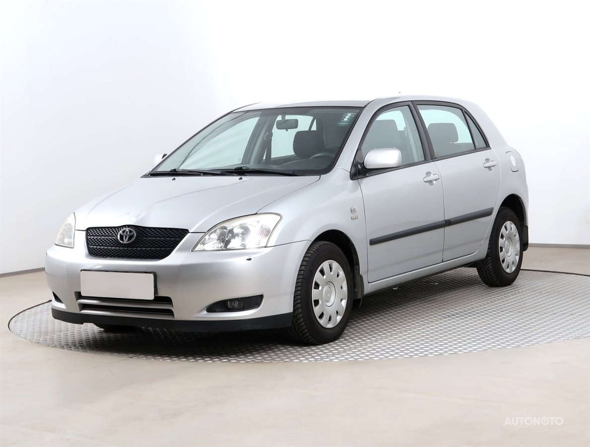 Toyota Corolla, 2004 - pohled č. 3