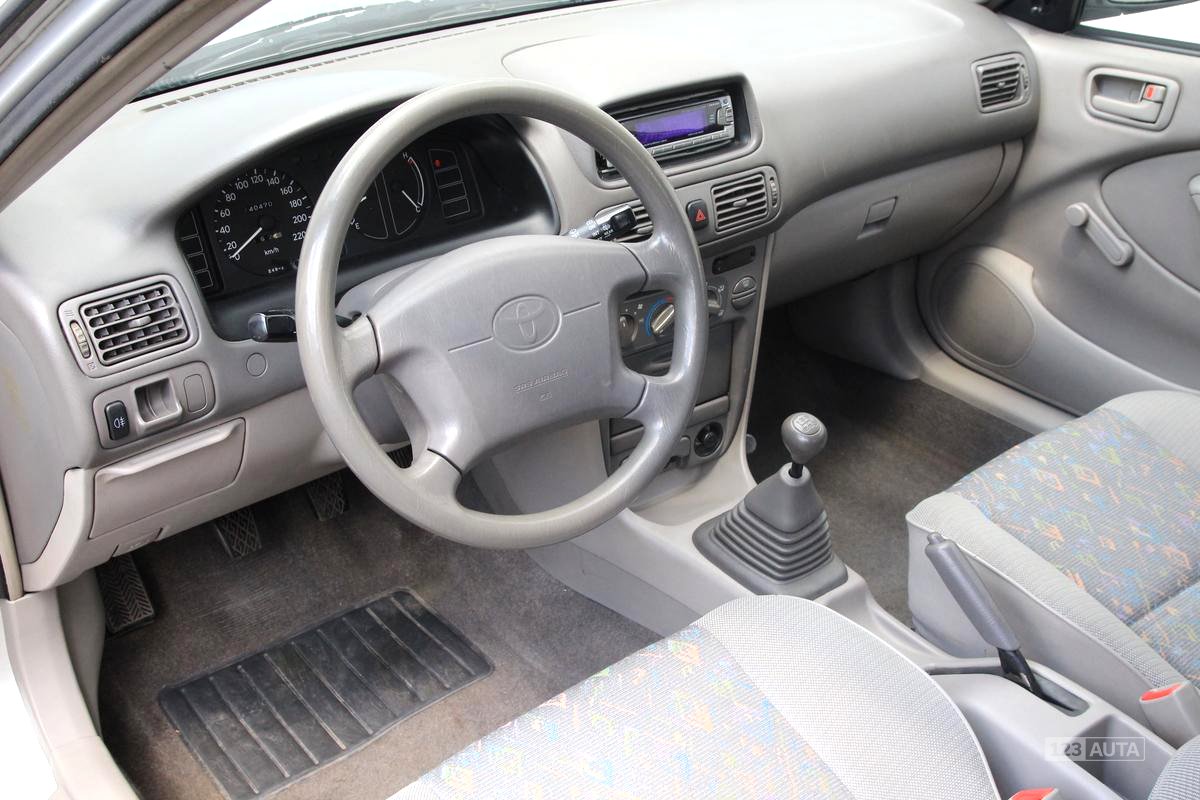 Toyota Corolla, 1998 - pohled č. 10