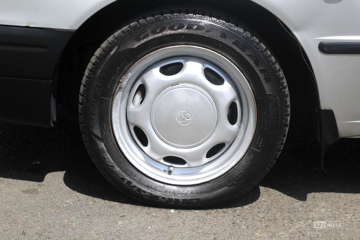 Toyota Corolla, 1998 - pohled č. 9