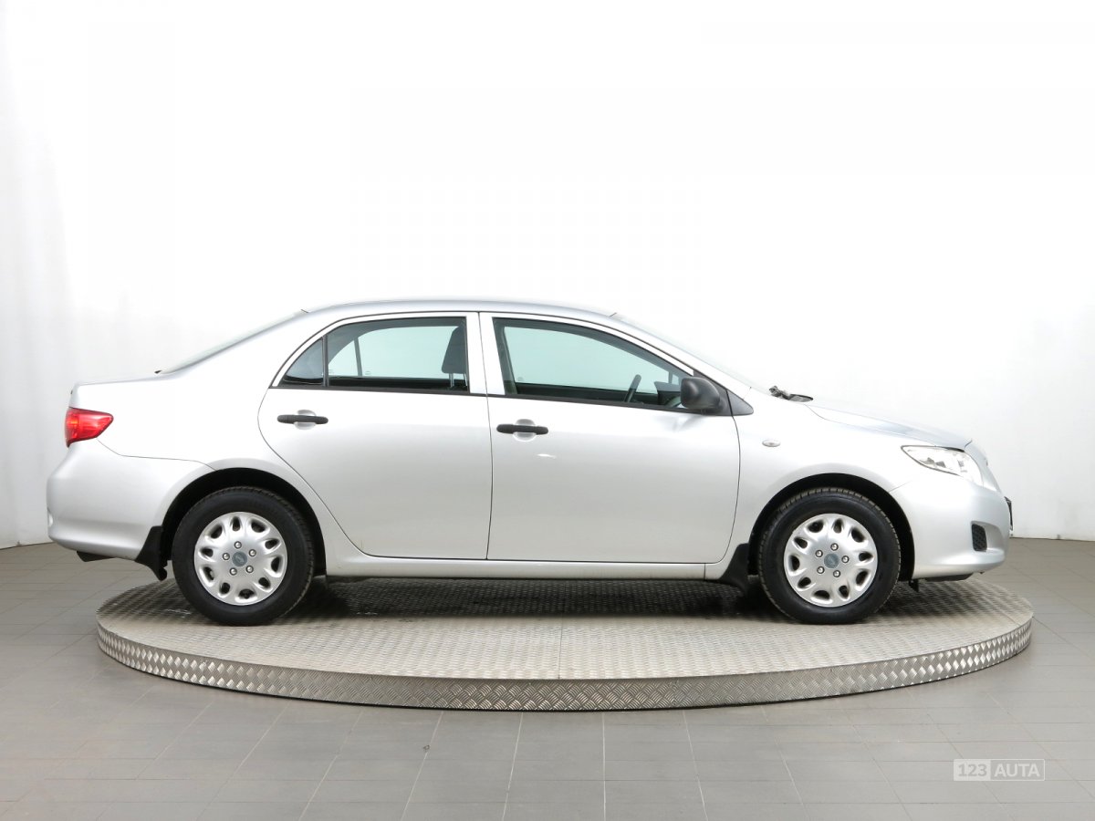 Toyota Corolla, 2010 - pohled č. 8