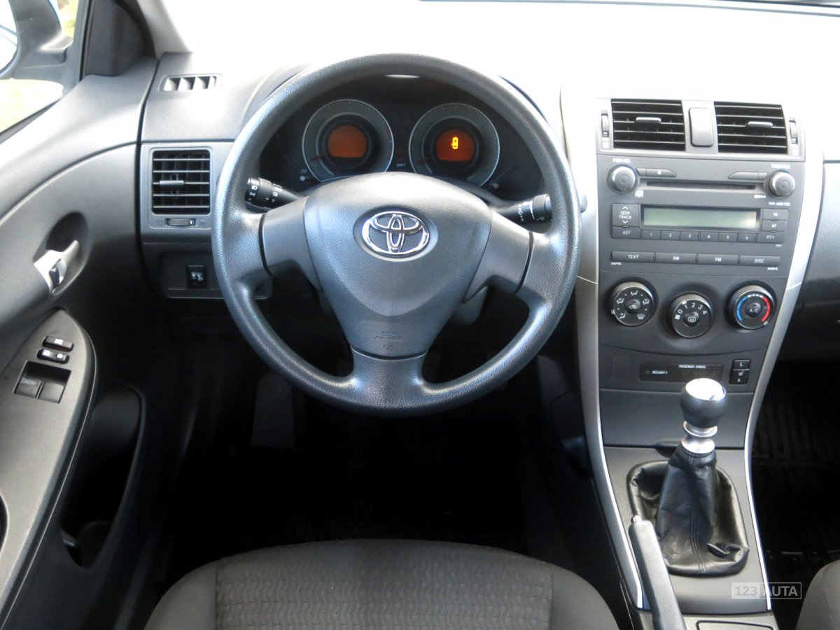 Toyota Corolla, 2010 - pohled č. 9