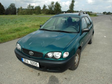 Toyota Corolla, 2001 - pohled č. 2