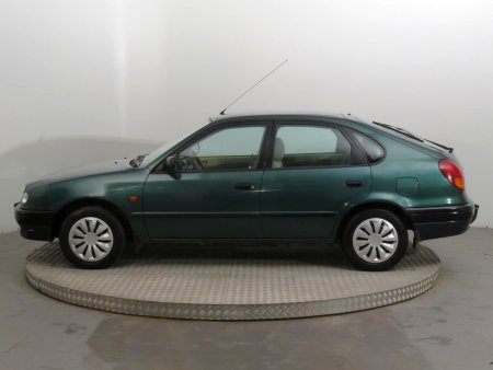 Toyota Corolla, 1999 - pohled č. 4