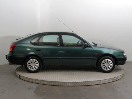 Toyota Corolla, 1999 - pohled č. 8