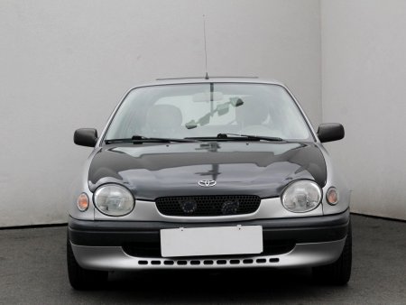 Toyota Corolla, 1998 - pohled č. 2
