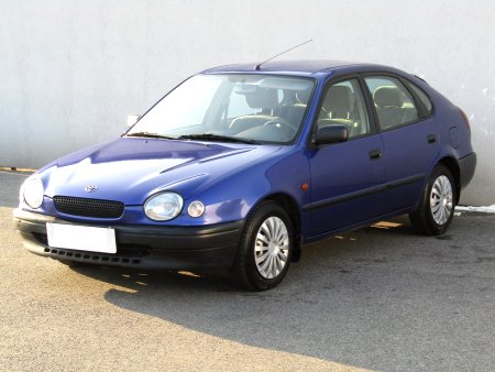 Toyota Corolla, 1999 - pohled č. 3