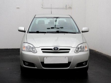 Toyota Corolla, 2004 - pohled č. 2