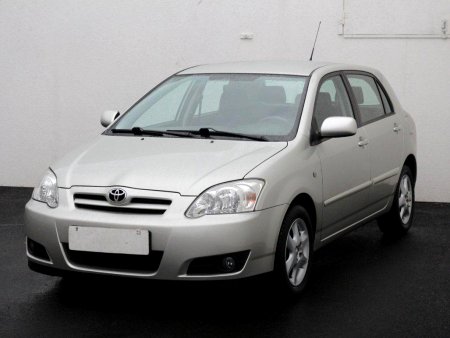 Toyota Corolla, 2004 - pohled č. 3